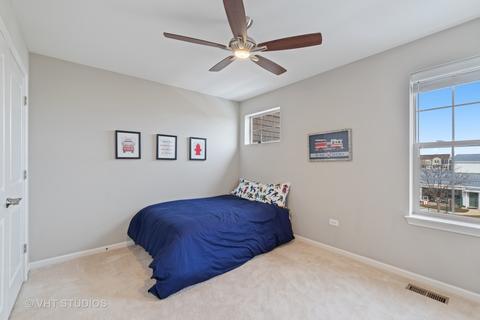 2010 Dauntless Dr, Glenview, IL 60026 photo 15