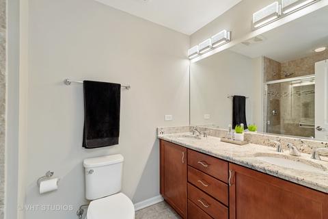 2010 Dauntless Dr, Glenview, IL 60026 photo 14