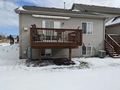 542 Madison Ln, Elgin, IL 60123 photo 3