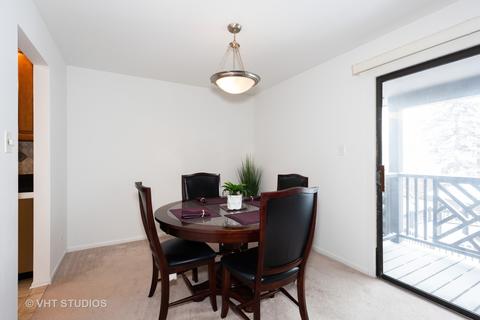 1450 Johnstown Ln #C, Wheaton, IL 60189 photo 5