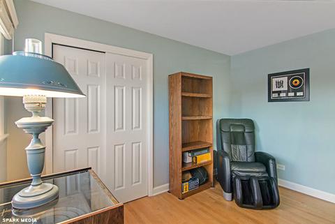 1110 Juniper Ln, Mount Prospect, IL 60056 photo 20