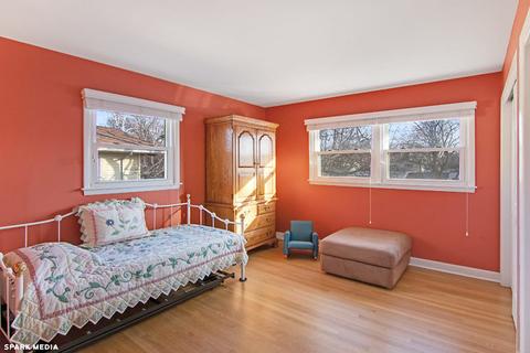 1110 Juniper Ln, Mount Prospect, IL 60056 photo 21
