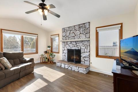 962 Millwood Dr, Bartlett, IL 60103 photo 7