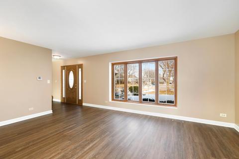 962 Millwood Dr, Bartlett, IL 60103 photo 14