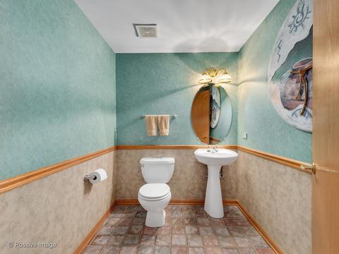 6801 Caitlin Ct, Willowbrook, IL 60527 photo 23