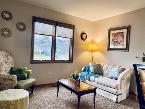 831 Trask St, Aurora, IL 60505 photo 6