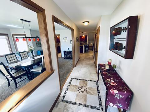 831 Trask St, Aurora, IL 60505 photo 9