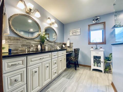 831 Trask St, Aurora, IL 60505 photo 28