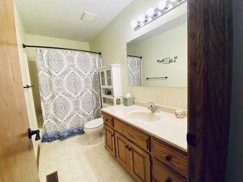 831 Trask St, Aurora, IL 60505 photo 26