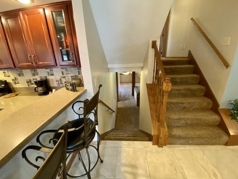 831 Trask St, Aurora, IL 60505 photo 22