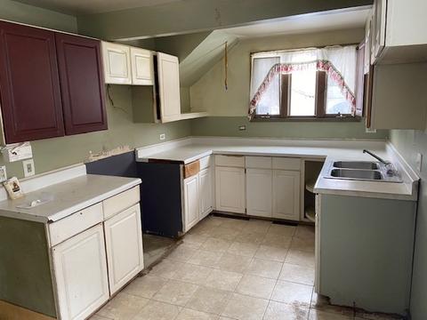 512 E Galena Blvd, Aurora, IL 60505 photo 9