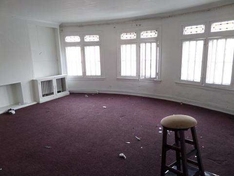 2015 E 74th St, Chicago, IL 60649 photo 2