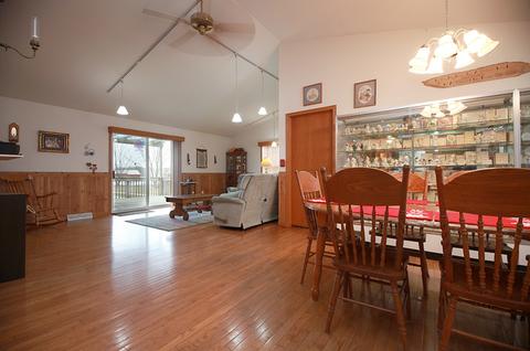 4340 S Main St, Mazon, IL 60444 photo 3