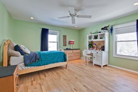 235 Coachmaker Dr, Northbrook, IL 60062 photo 22