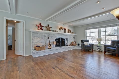 235 Coachmaker Dr, Northbrook, IL 60062 photo 8