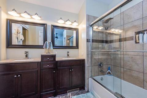 7477 Clem Dr, Gurnee, IL 60031 photo 16