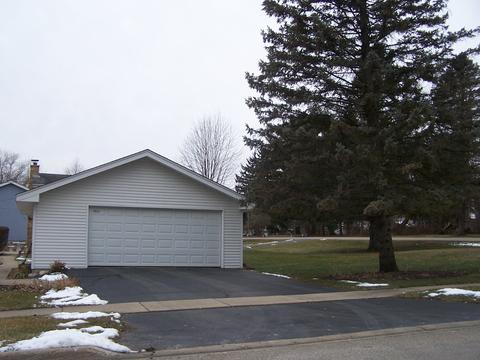 4801 W Shore Dr, Mchenry, IL 60050 photo 2