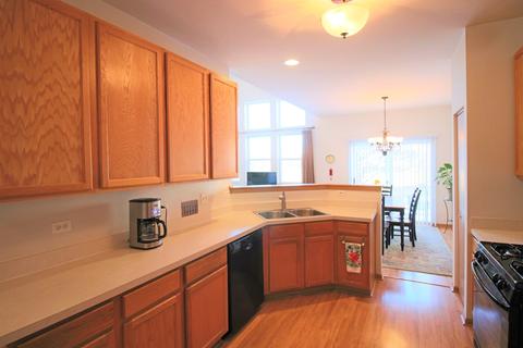 2364 Reflections Dr, Aurora, IL 60502 photo 11