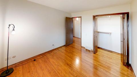 1001 E Ardyce Ln, Mount Prospect, IL 60056 photo 14