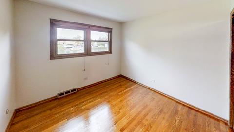 1001 E Ardyce Ln, Mount Prospect, IL 60056 photo 16