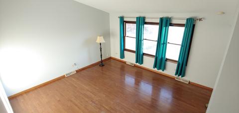 361 Gale St, Elgin, IL 60123 photo 9