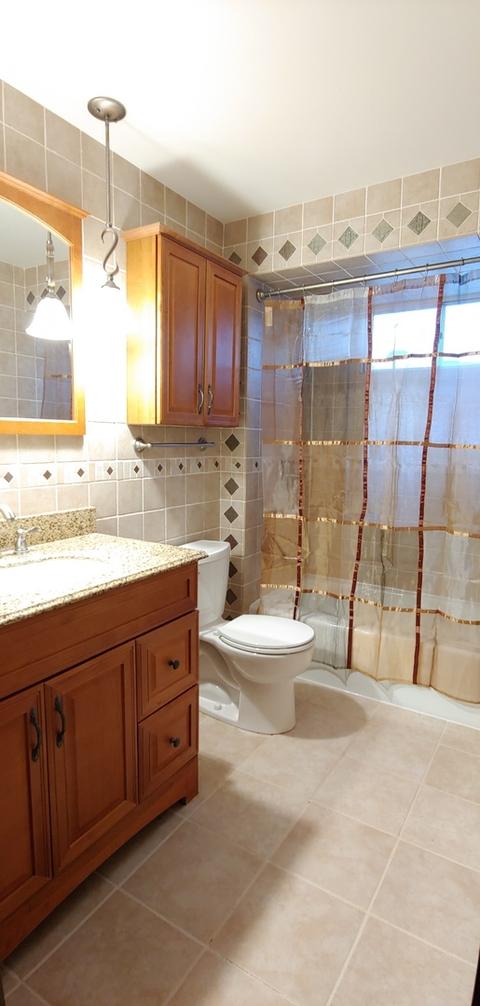 361 Gale St, Elgin, IL 60123 photo 16