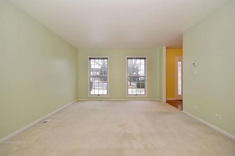 933 Hillside Ct, Bartlett, IL 60103 photo 4