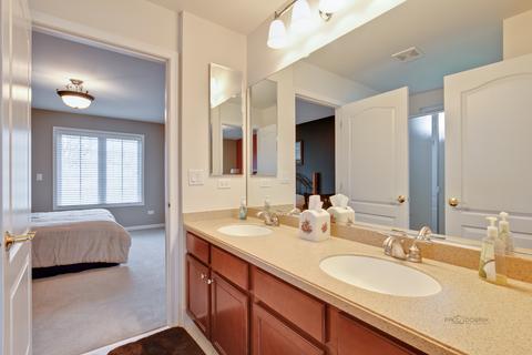 5375 Brompton Ln, Gurnee, IL 60031 photo 23