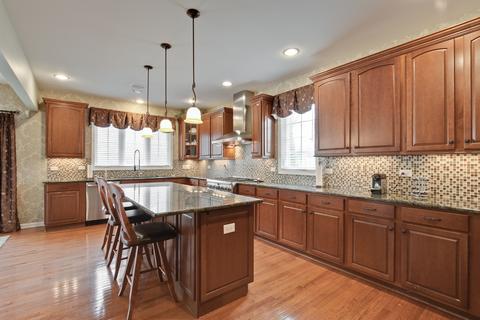 5375 Brompton Ln, Gurnee, IL 60031 photo 13