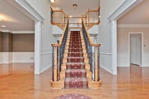 5375 Brompton Ln, Gurnee, IL 60031 photo 5