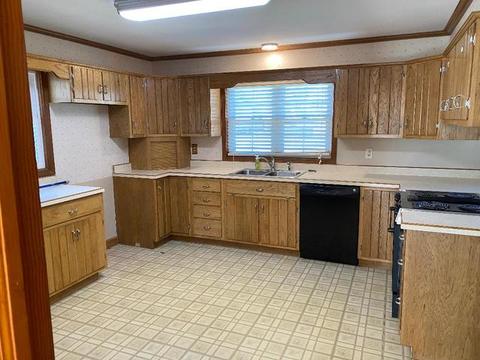 107 E Main St, Royal, IL 61871 photo 14