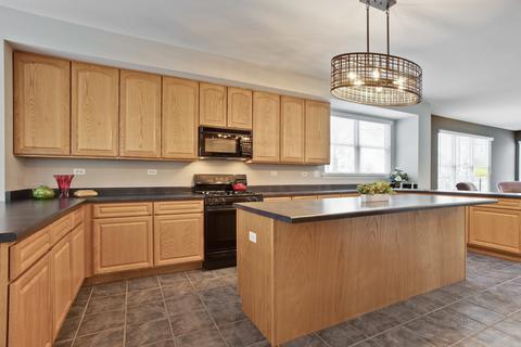 5363 Galloway Dr, Hoffman Estates, IL 60192 photo 9