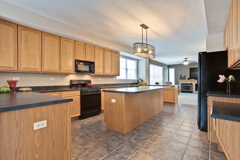 5363 Galloway Dr, Hoffman Estates, IL 60192 photo 10