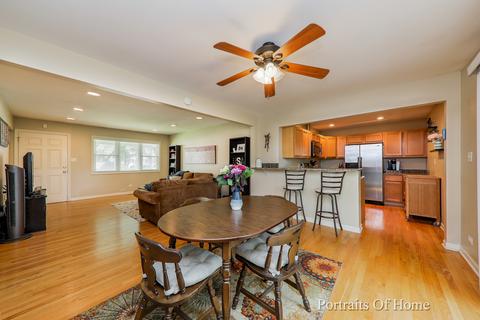 575 Kingman Ln, Hoffman Estates, IL 60169 photo 2