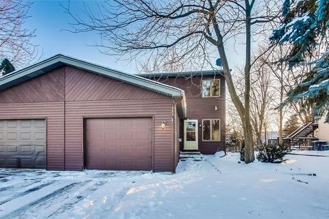 1985 Monday Dr, Elgin, IL 60123 photo 1