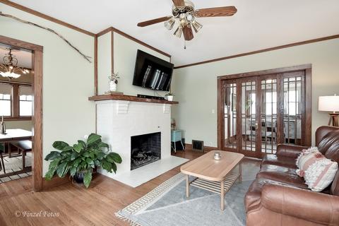 480 Arlington Ave, Elgin, IL 60120 photo 4