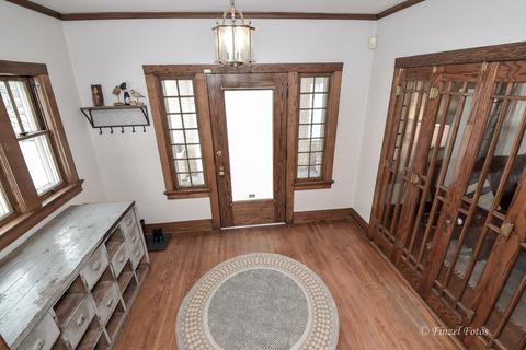 480 Arlington Ave, Elgin, IL 60120 photo 2
