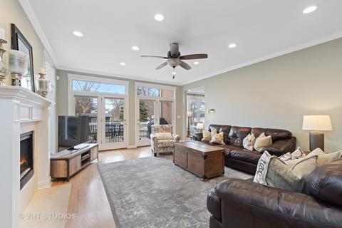 2000 Dewes St, Glenview, IL 60025 photo 11