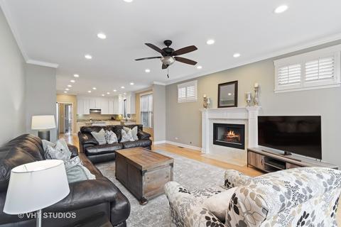 2000 Dewes St, Glenview, IL 60025 photo 12