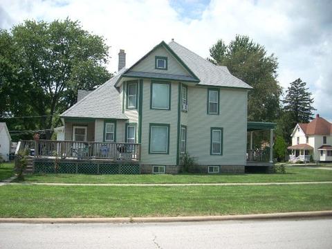 100 W Sumner Ave, Peotone, IL 60468 photo 3