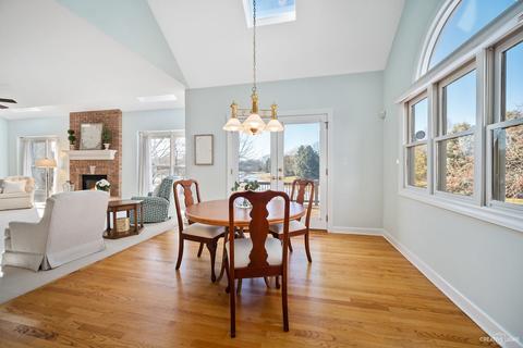 930 Burnham Ct, Aurora, IL 60502 photo 7