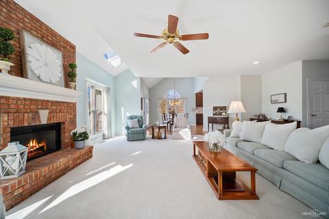 930 Burnham Ct, Aurora, IL 60502 photo 8