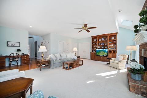 930 Burnham Ct, Aurora, IL 60502 photo 10