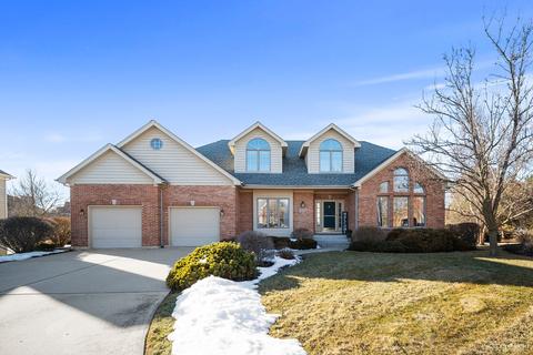 930 Burnham Ct, Aurora, IL 60502 photo 1