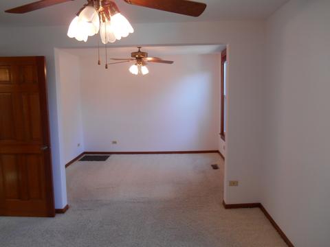 121 Elm St, Elgin, IL 60123 photo 9
