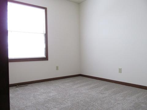 405 Devonshire St, Dixon, IL 61021 photo 10