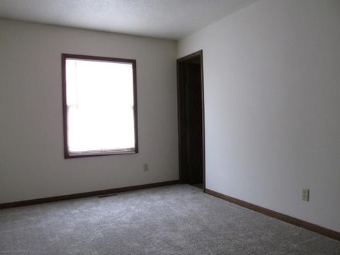 405 Devonshire St, Dixon, IL 61021 photo 14