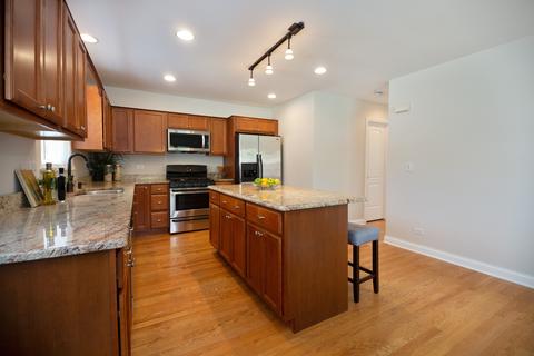529 Radcliffe Ave, Des Plaines, IL 60016 photo 5