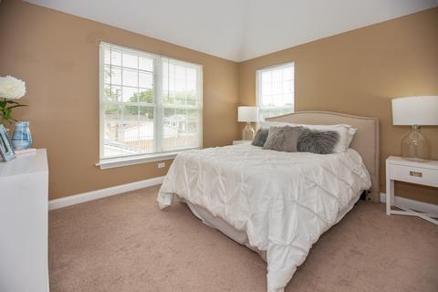 529 Radcliffe Ave, Des Plaines, IL 60016 photo 13