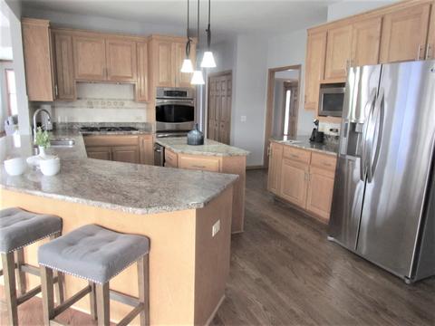 1612 Far Hills Dr, Bartlett, IL 60103 photo 17